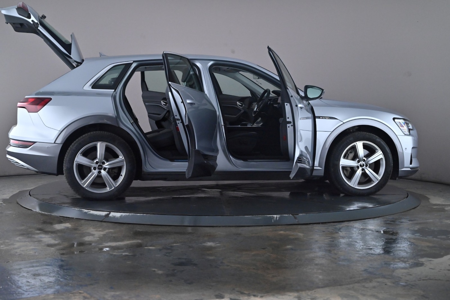 Used Audi e-tron 2022 for sale - 76667973: Photo 68