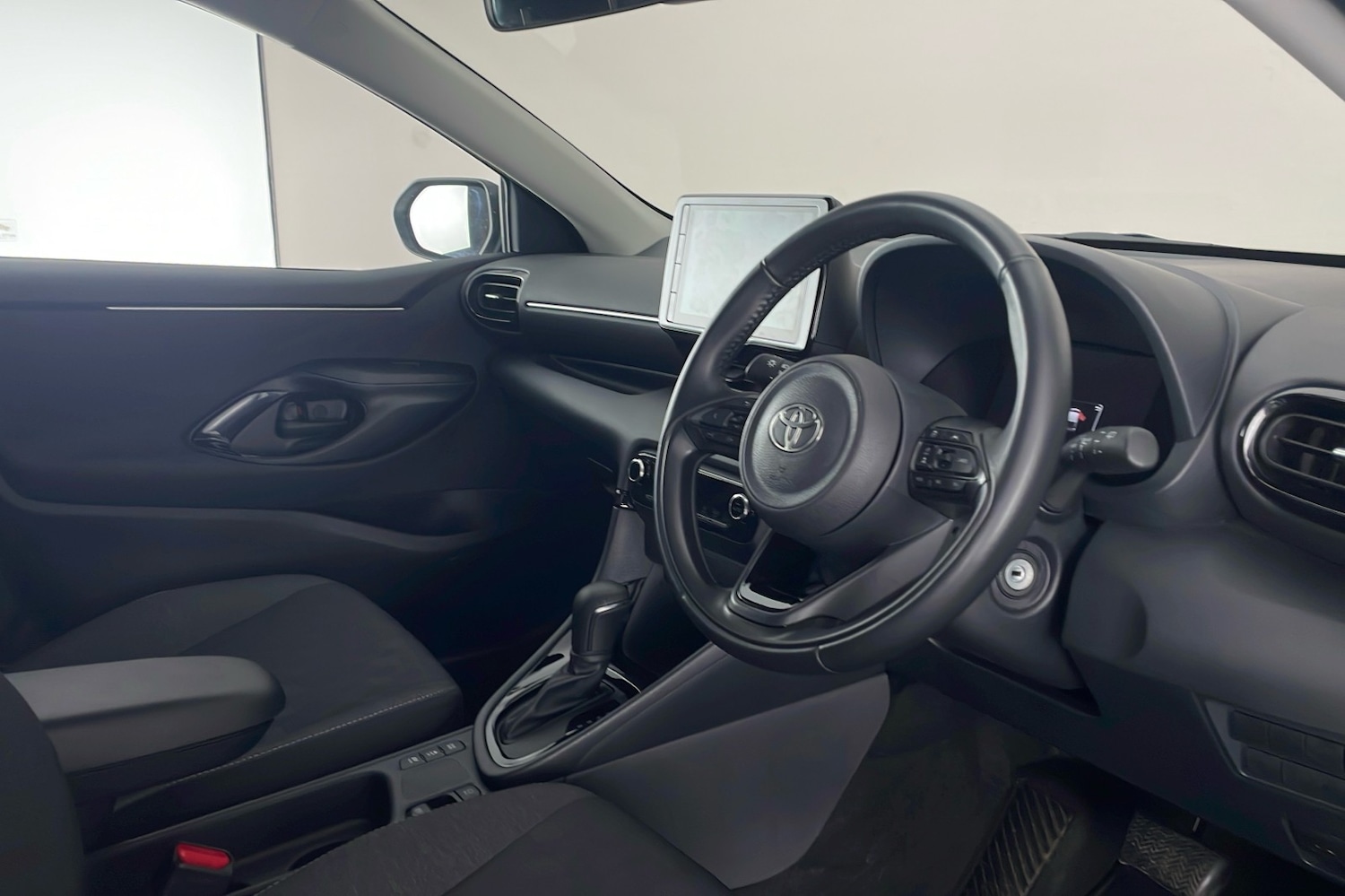 Used Toyota Yaris 2024 for sale - 77020533: Photo 10