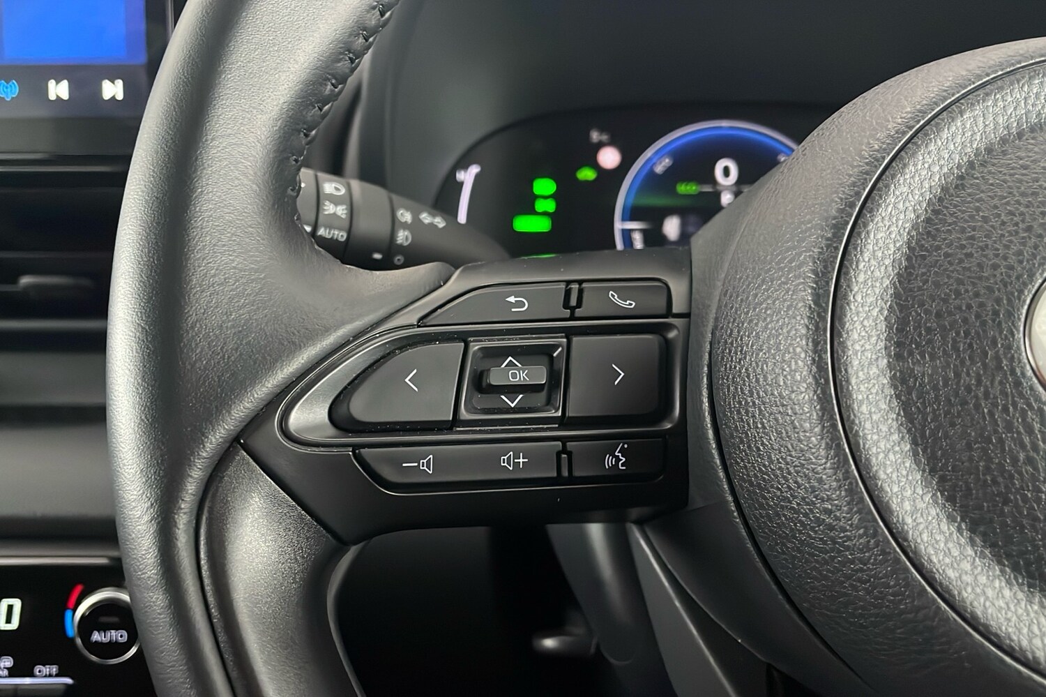 Used Toyota Yaris 2024 for sale - 77020533: Photo 14