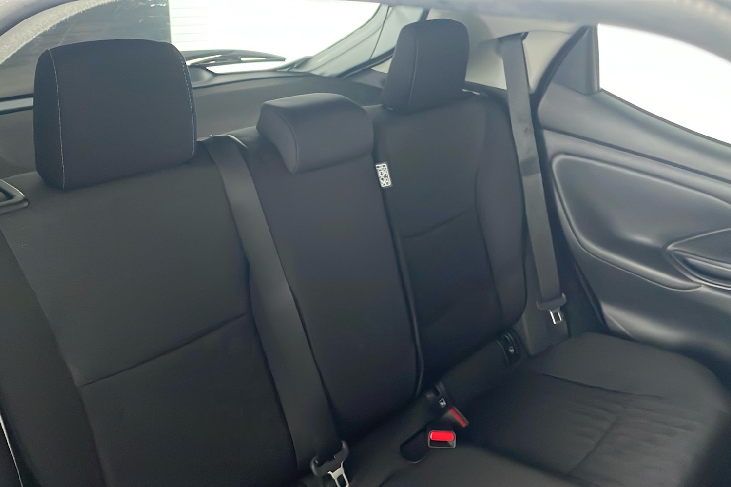 Used Toyota Yaris 2024 for sale - 77020533: Photo 9