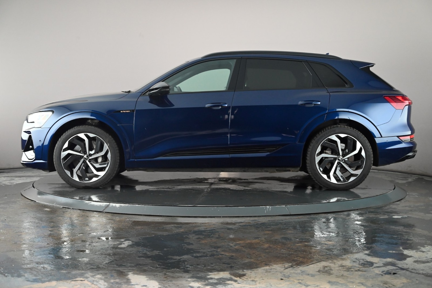 Used Audi e-tron 2022 for sale - 76621829: Photo 15