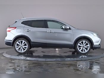 Used Nissan Qashqai 2015 for sale - 76716493: Photo