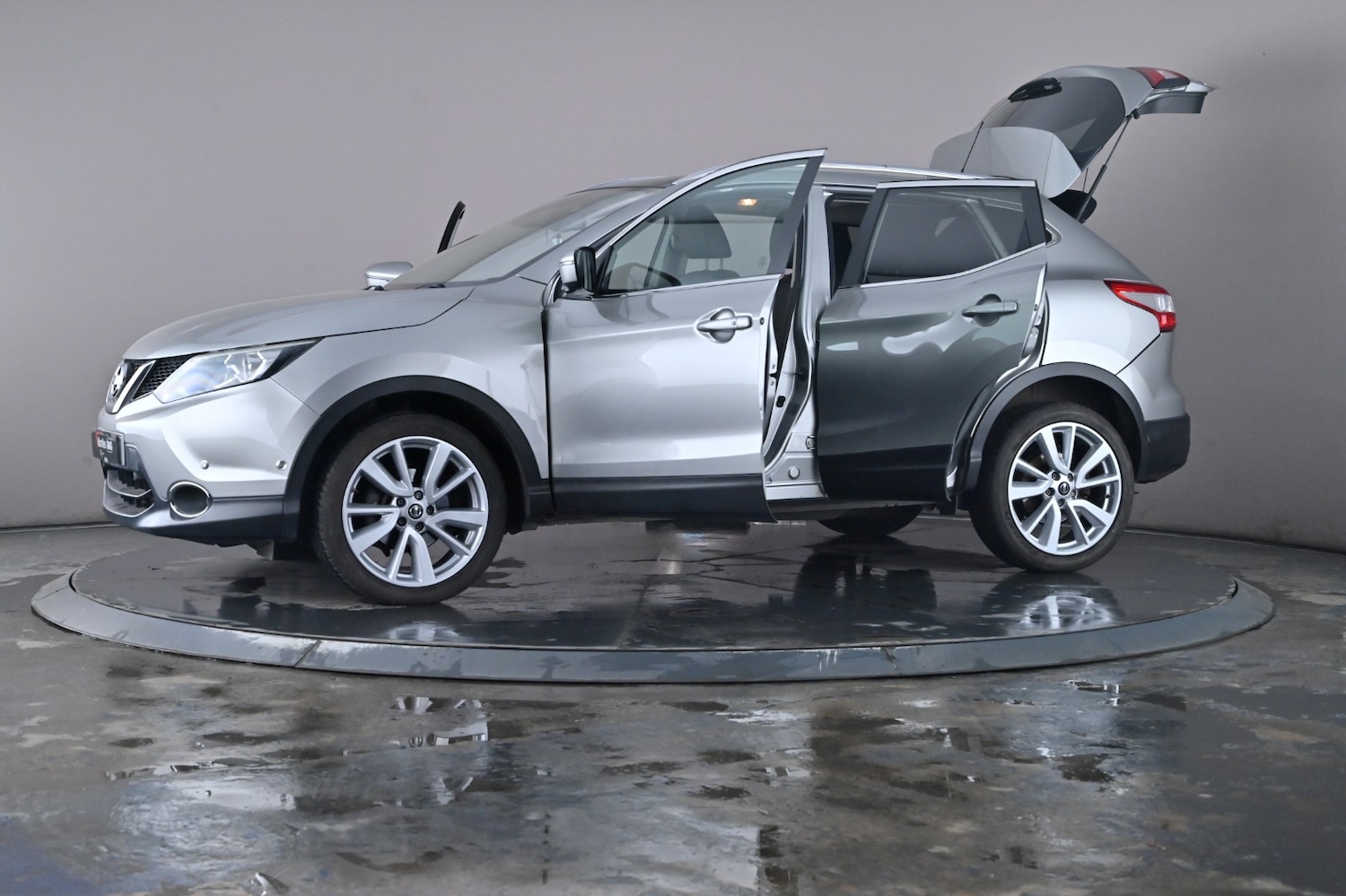 Used Nissan Qashqai 2015 for sale - 76716493: Photo 49