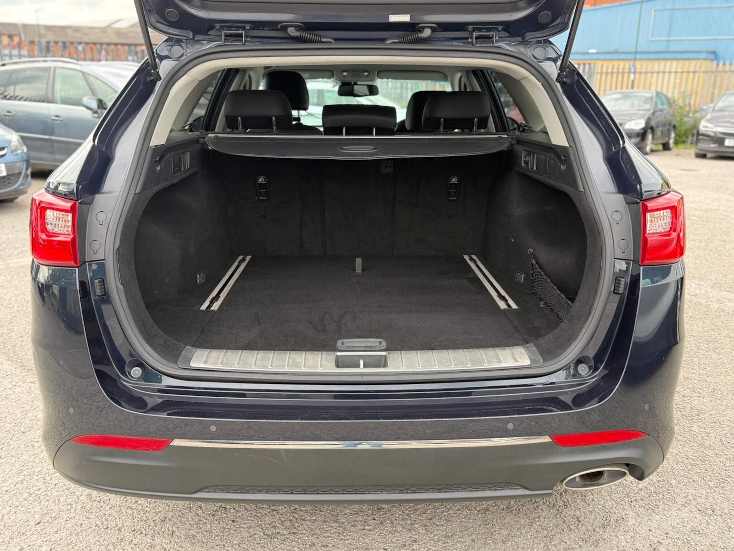 Vehicle 28