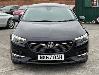 Used Vauxhall Insignia for sale - 76325986: Photo 2