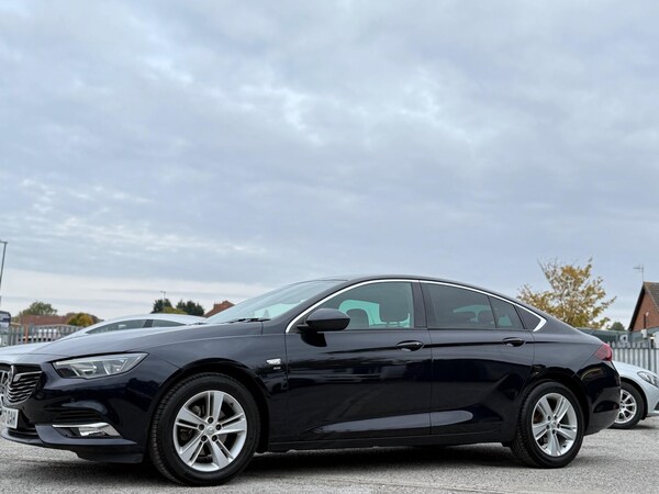 Used Vauxhall Insignia for sale - 76325986: Photo 3