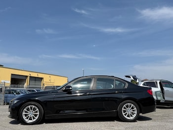 Used BMW 3 Series 2017 for sale - 75677984: Photo