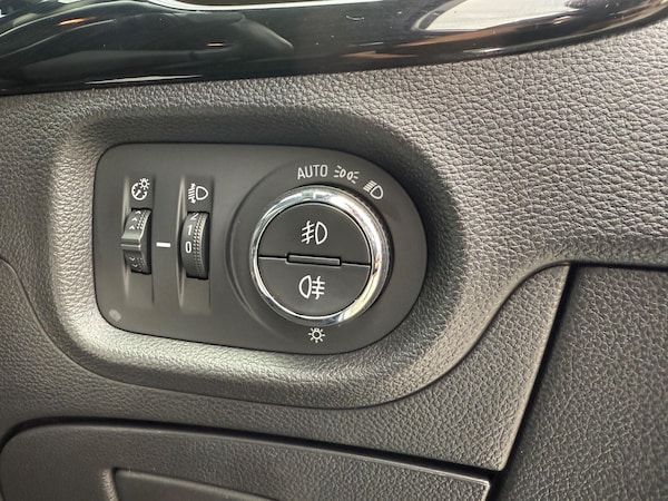 Used Vauxhall Astra 2018 for sale - 75769862: Photo 12