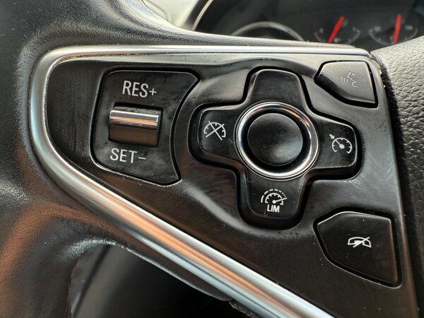 Used Vauxhall Insignia 2015 for sale - 75678051: Photo 15