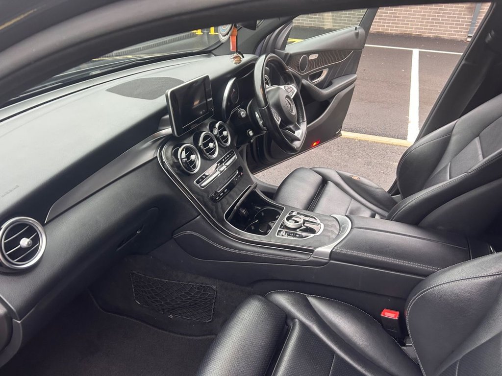 Used Mercedes-Benz GLC 2018 for sale - 77369368: Photo 3