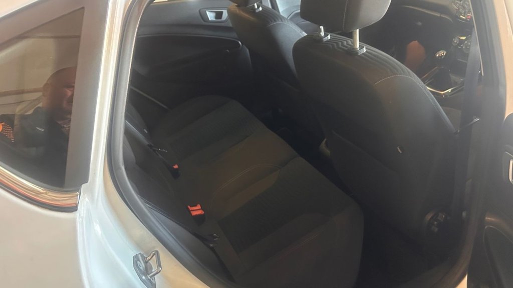 Used Ford Fiesta 2015 for sale - 77771000: Photo 3