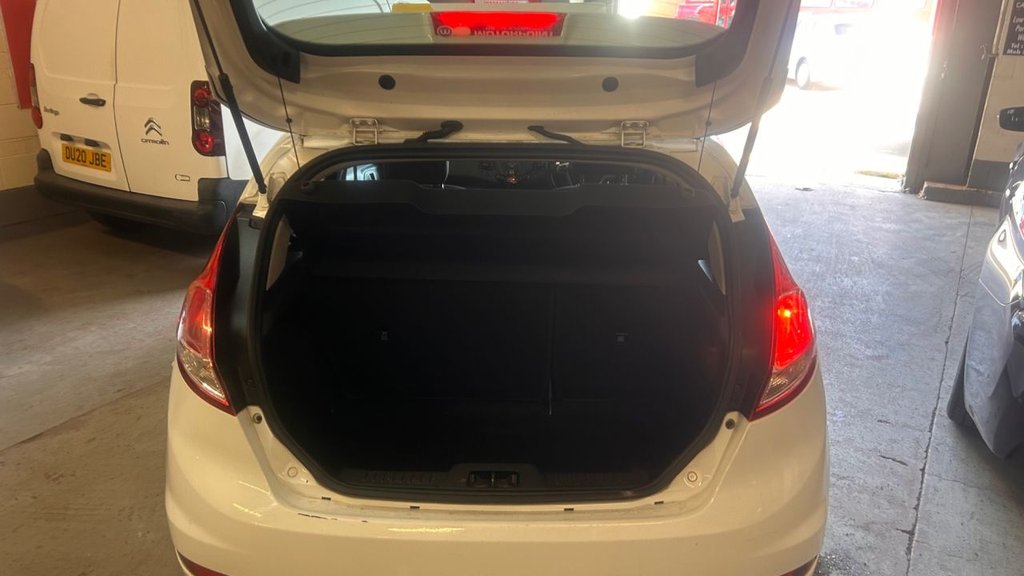 Used Ford Fiesta 2015 for sale - 77771000: Photo 6