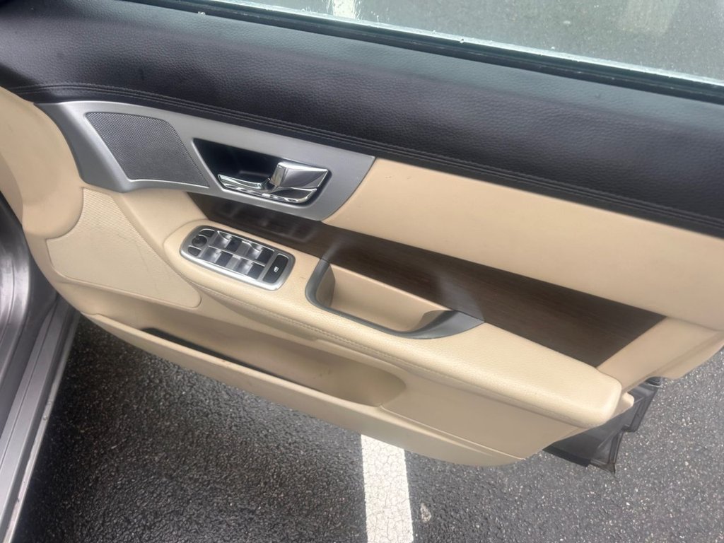 Used Jaguar XF 2012 for sale - 77399766: Photo 9