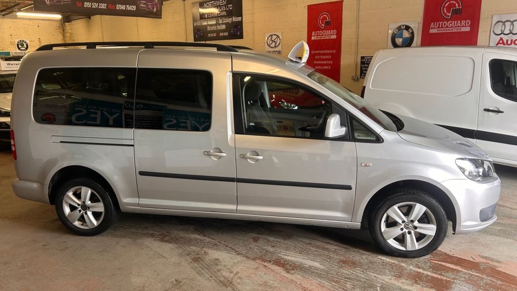 Used Volkswagen Caddy Maxi Life 2015 for sale - 77697864: Photo 10