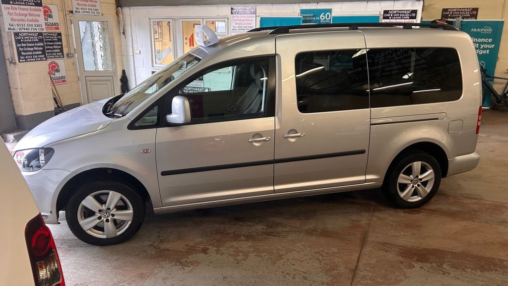 Used Volkswagen Caddy Maxi Life 2015 for sale - 77697864: Photo 2