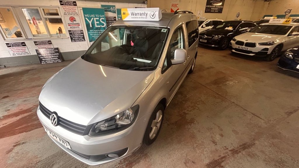 Used Volkswagen Caddy Maxi Life 2015 for sale - 77697864: Photo 9