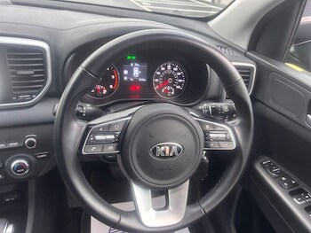 Used Kia Sportage 2021 for sale - 77369077: Photo