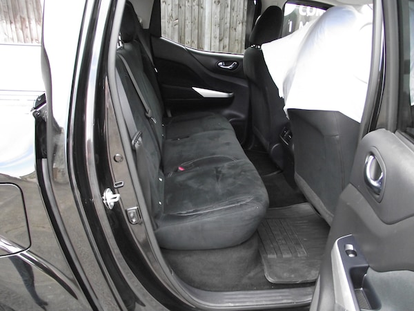 Used Nissan Navara 2018 for sale - 75106152: Photo 10