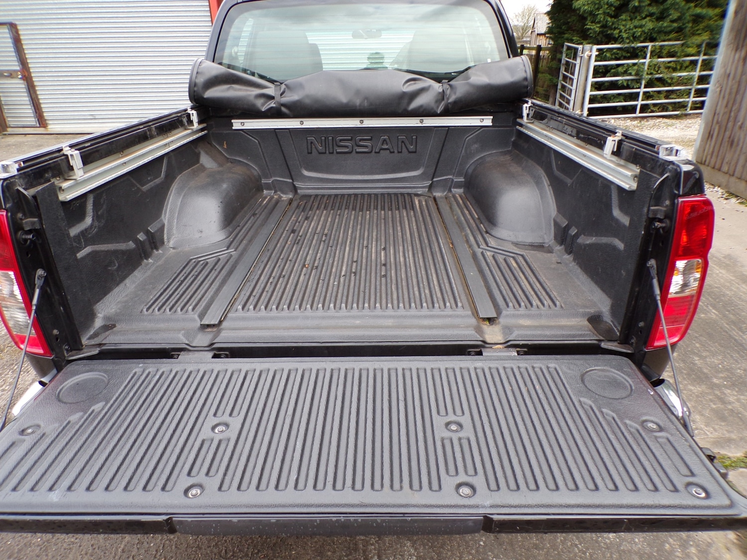 Used Nissan Navara 2013 for sale - 77901247: Photo 10