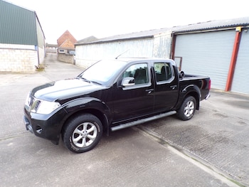 Used Nissan Navara 2013 for sale - 77901247: Photo