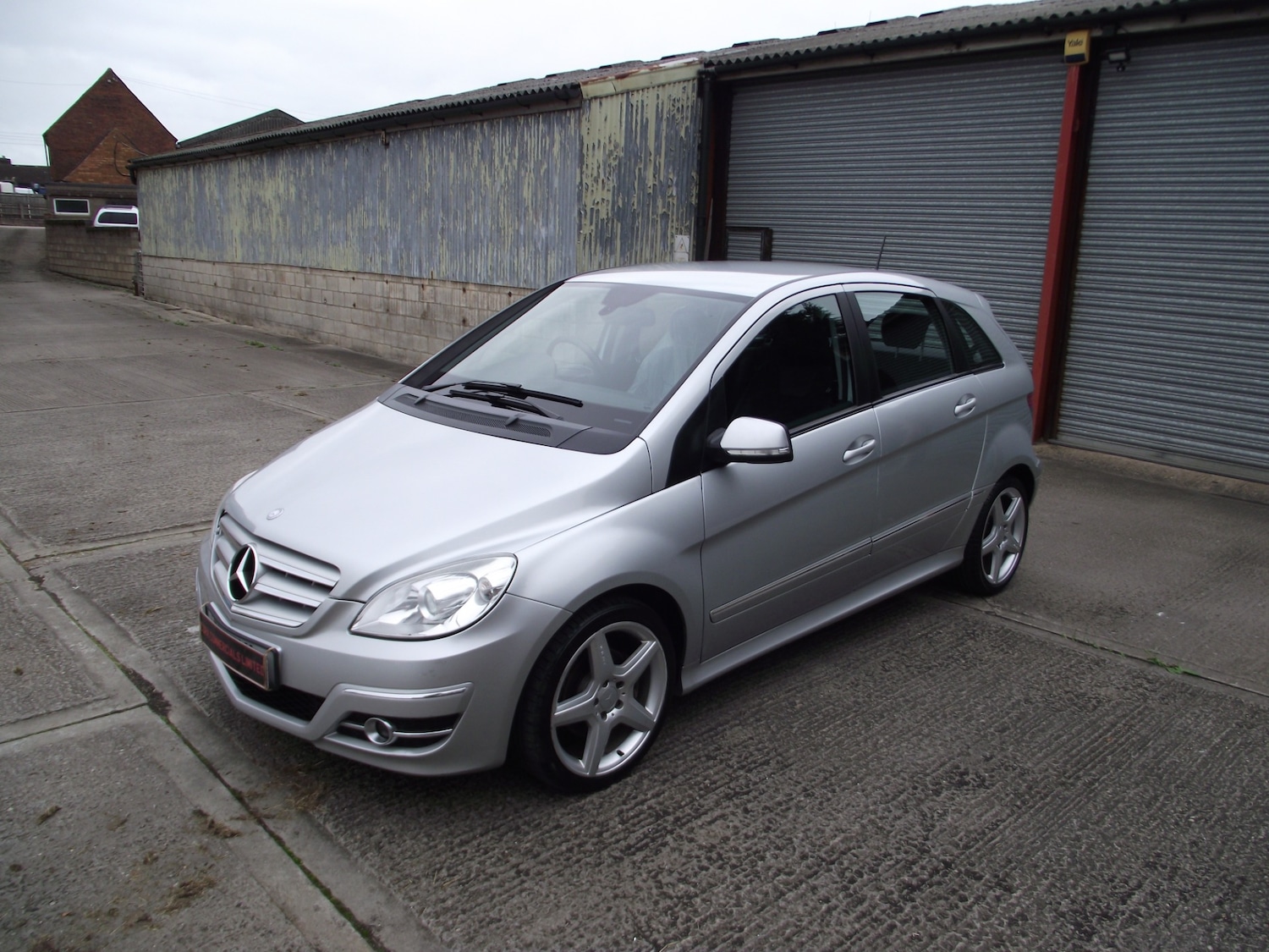 Used Mercedes-Benz B Class 2011 for sale - 76231361: Photo 4