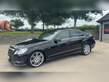 Used Mercedes-Benz E Class 2011 for sale - 79609922: Photo