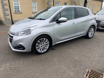 Used Peugeot 208 2018 for sale - 79325618: Photo