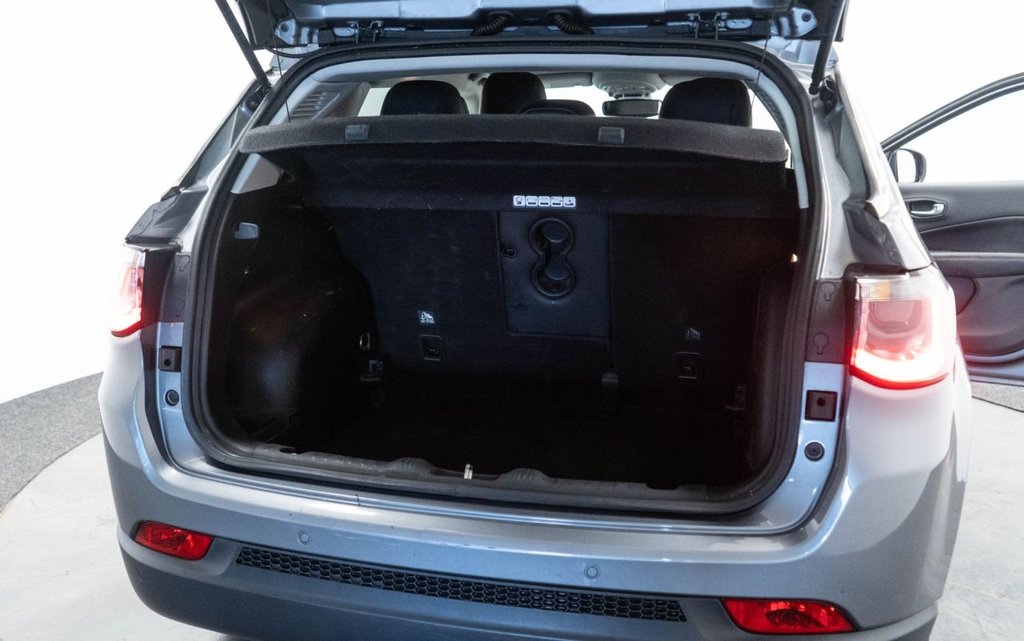 Used Jeep Compass 2020 for sale - 76367494: Photo 32