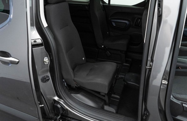 Used Peugeot Rifter 2021 for sale - 76210051: Photo 32