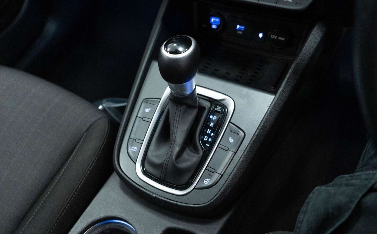 Used Hyundai KONA 2022 for sale - 77930792: Photo 28