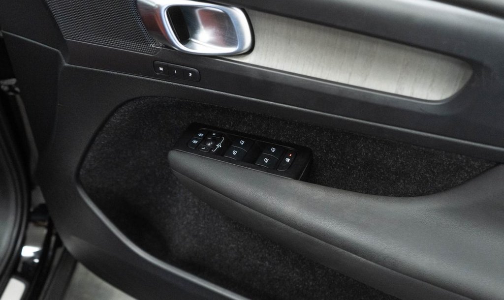 Used Volvo XC40 2020 for sale - 76840887: Photo 23