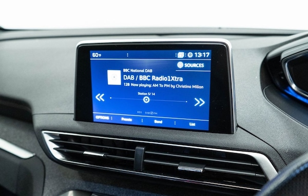 Used Peugeot 5008 2020 for sale - 76235559: Photo 24