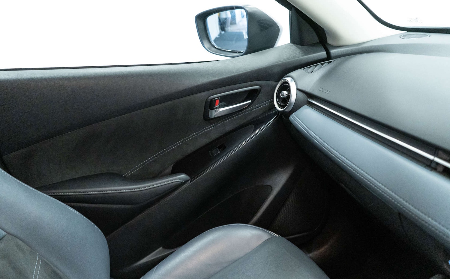 Used Mazda Mazda2 2023 for sale - 78003764: Photo 34