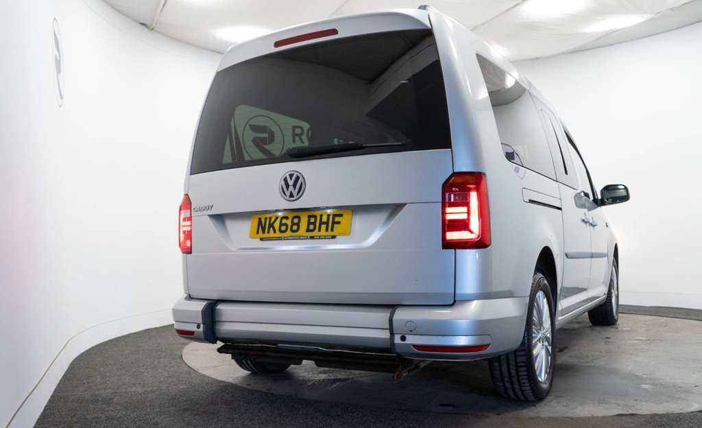 Used Volkswagen Caddy Maxi Life 2018 for sale - 76406376: Photo 15