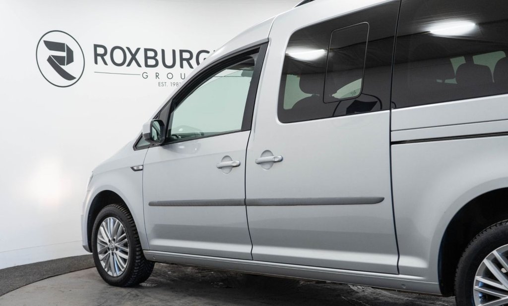 Used Volkswagen Caddy Maxi Life 2018 for sale - 76406376: Photo 16