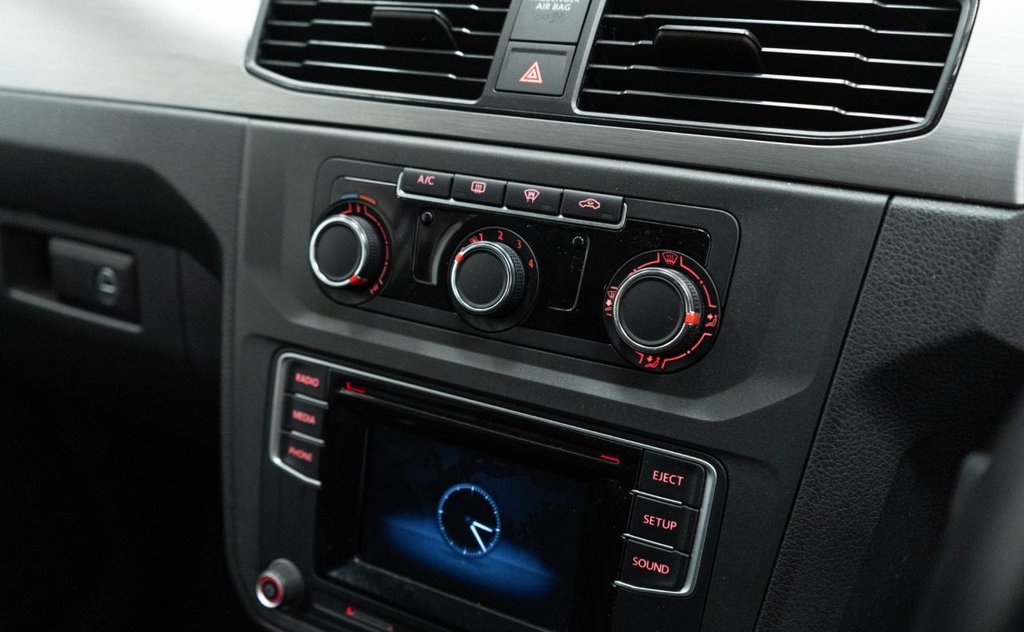 Used Volkswagen Caddy Maxi Life 2018 for sale - 76406376: Photo 24