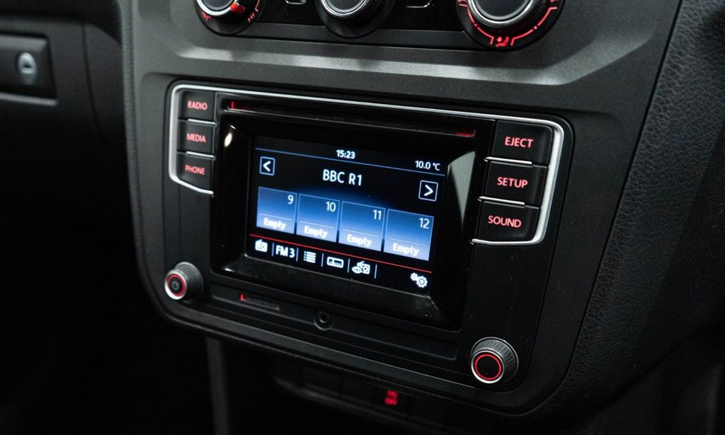 Used Volkswagen Caddy Maxi Life 2018 for sale - 76406376: Photo 25