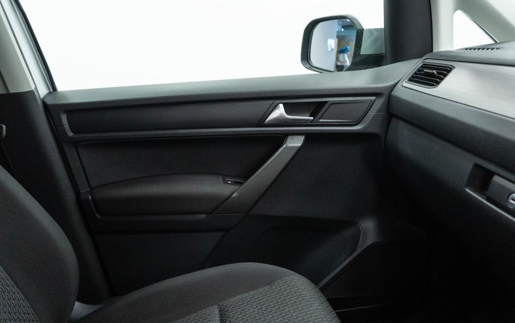 Used Volkswagen Caddy Maxi Life 2018 for sale - 76406376: Photo 27