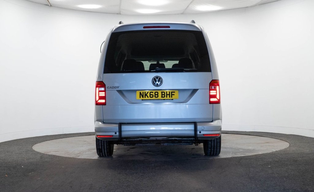 Used Volkswagen Caddy Maxi Life 2018 for sale - 76406376: Photo 7