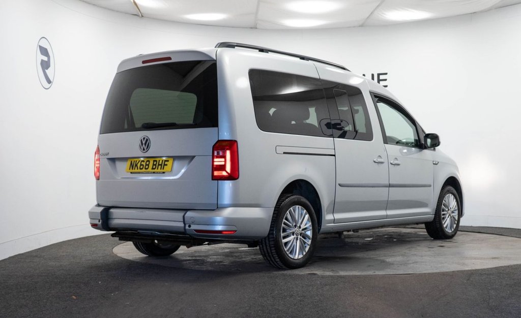 Used Volkswagen Caddy Maxi Life 2018 for sale - 76406376: Photo 8