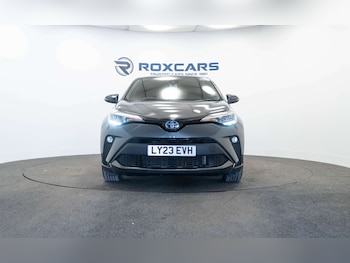 Used Toyota C-HR 2023 for sale - 79481487: Photo