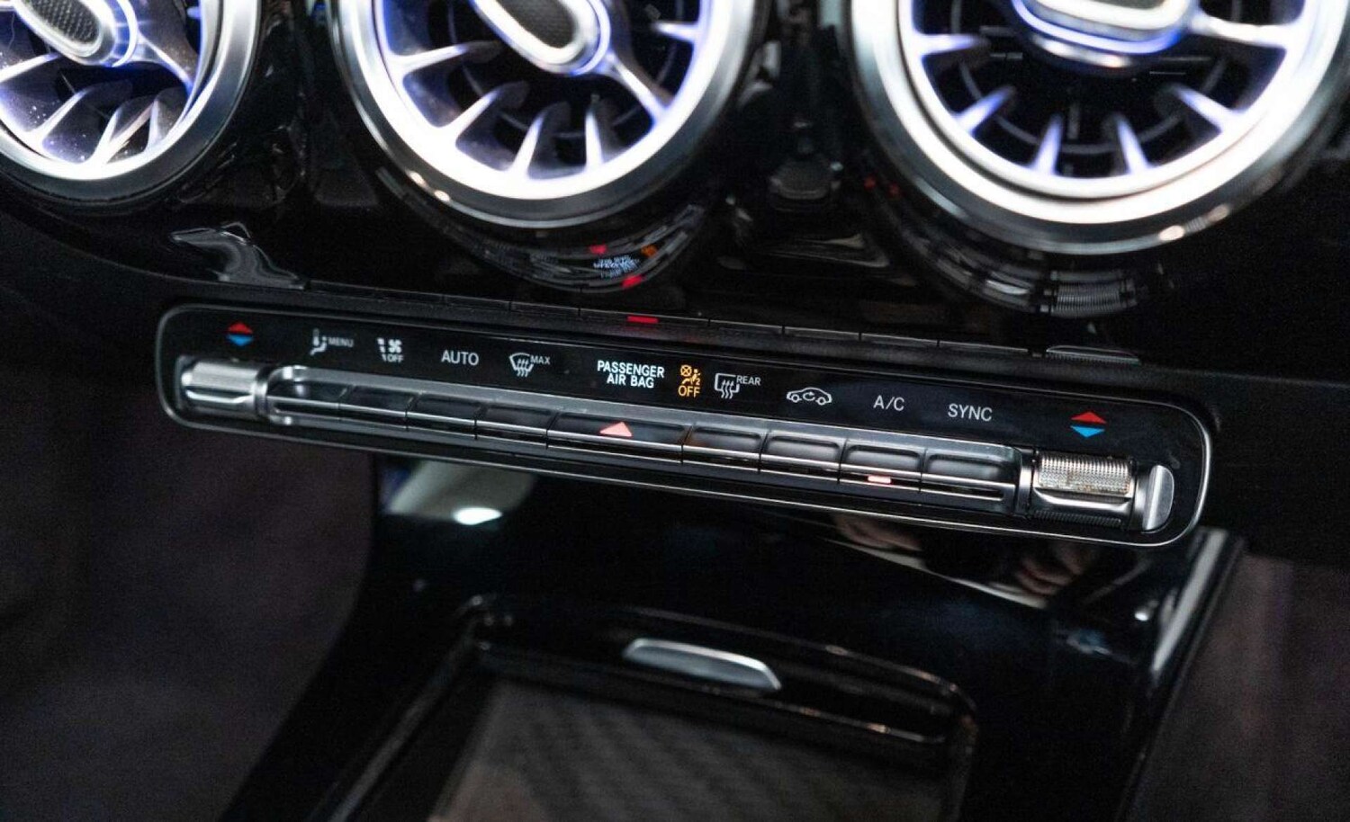 Used Mercedes-Benz CLA 2020 for sale - 77930864: Photo 31