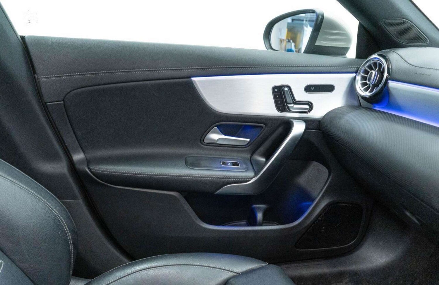 Used Mercedes-Benz CLA 2020 for sale - 77930864: Photo 33