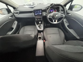 Used Renault Clio 2023 for sale - 77879583: Photo