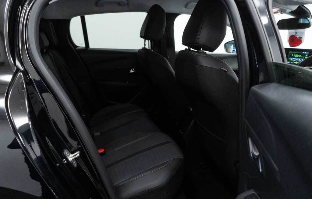 Used Peugeot 208 2023 for sale - 77014283: Photo 32