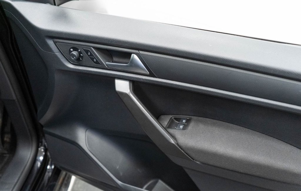 Used Volkswagen Caddy Maxi Life 2017 for sale - 77250019: Photo 24