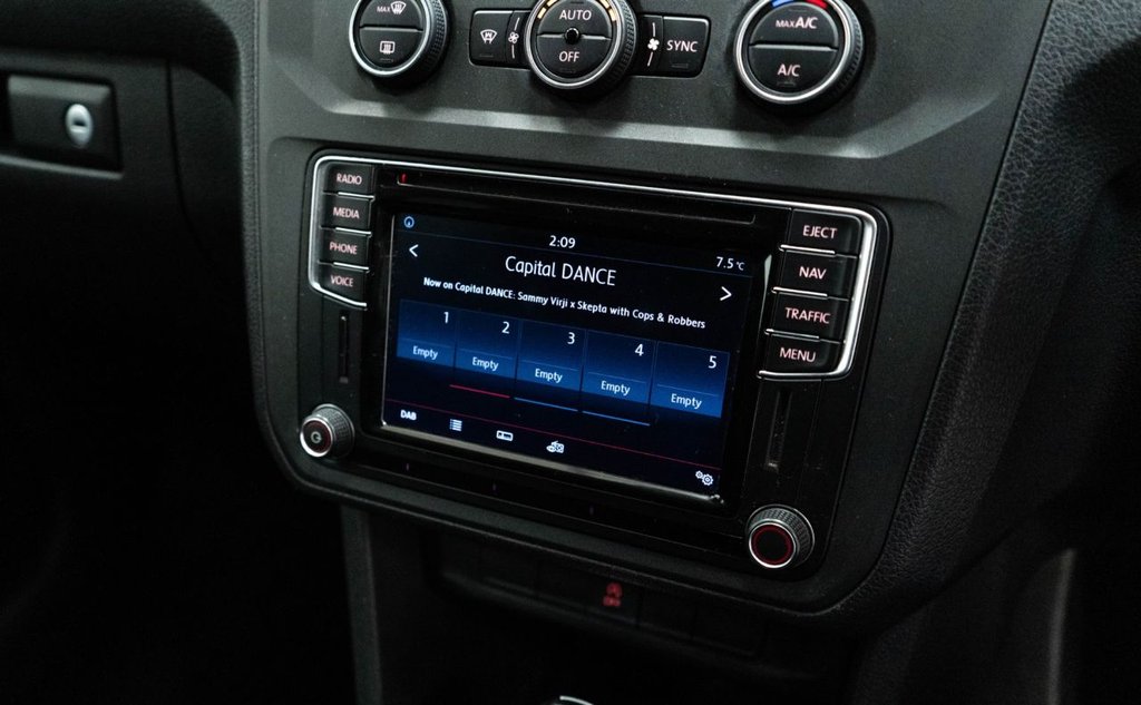 Used Volkswagen Caddy Maxi Life 2017 for sale - 77250019: Photo 29