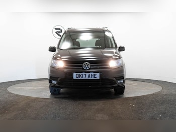 Used Volkswagen Caddy Maxi Life 2017 for sale - 77250019: Photo