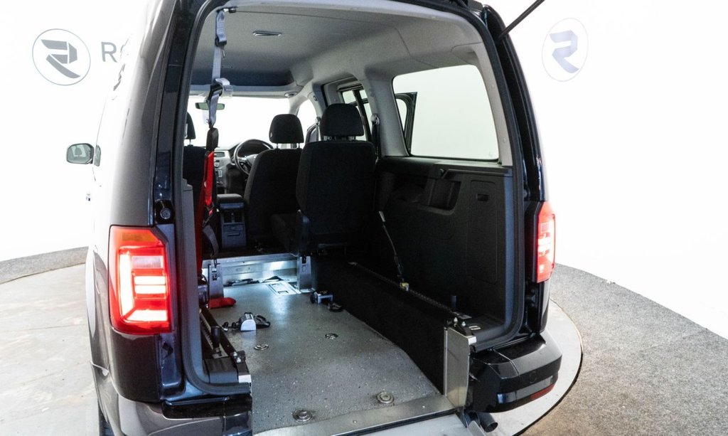 Used Volkswagen Caddy Maxi Life 2017 for sale - 77250019: Photo 35