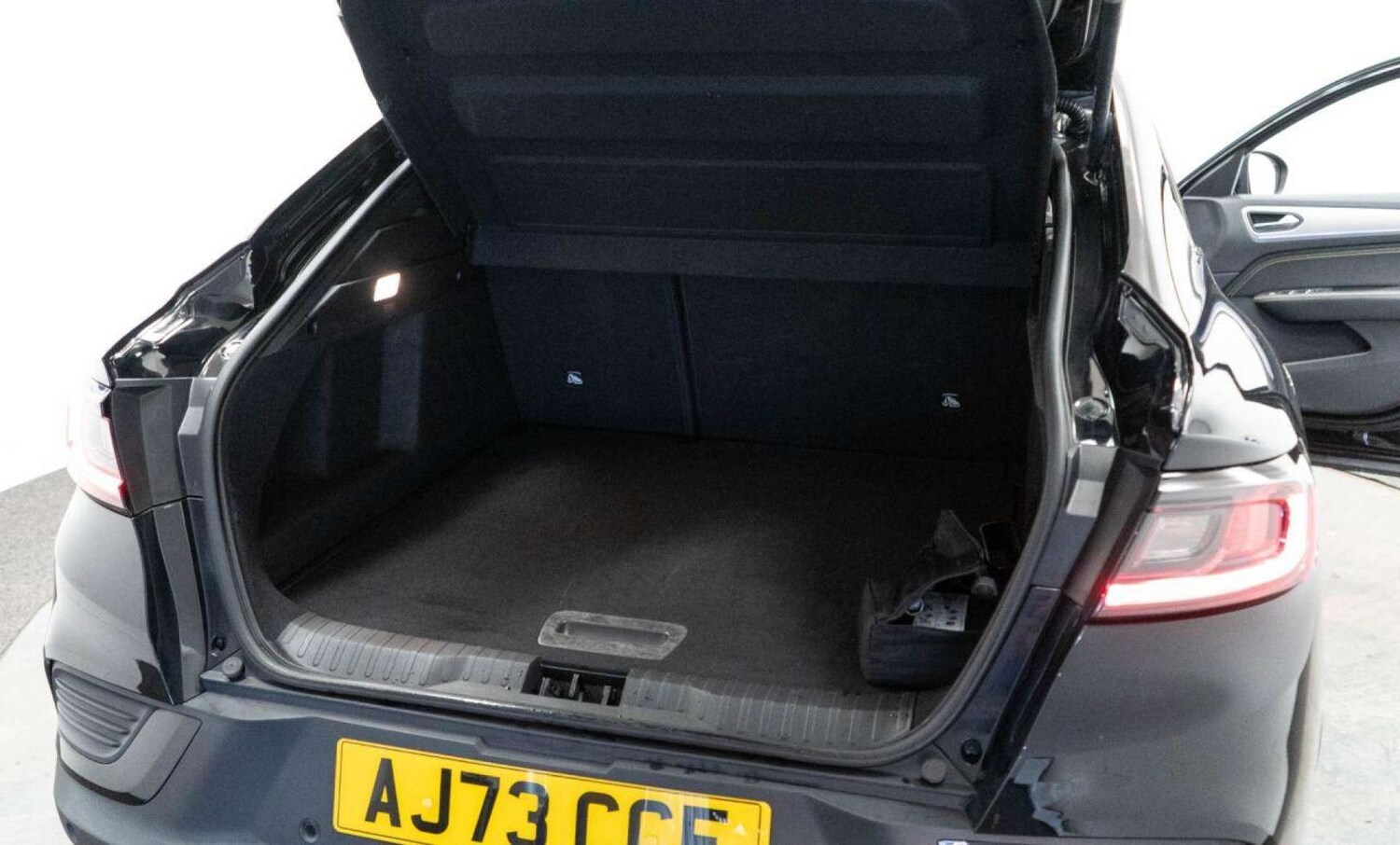 Used Renault Arkana 2023 for sale - 77930779: Photo 32